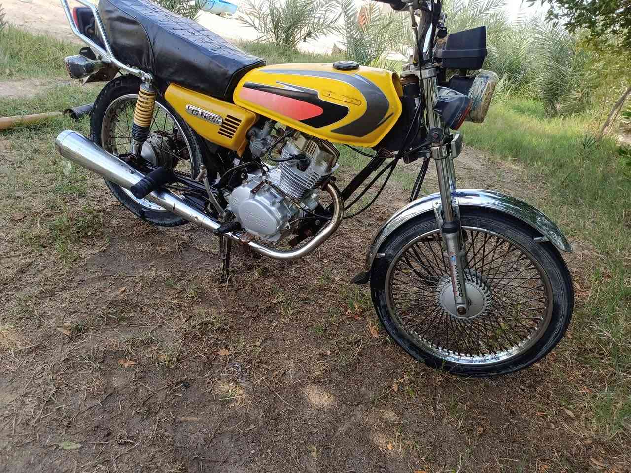 دراجة ايراني🇮🇶 اوراق اورقها بيهن نقص🇮🇶 
مديل 20 مكاني سفوان سفوان السعر550وبيها مجال بسيط كلش 
‏‪***********‬‏
