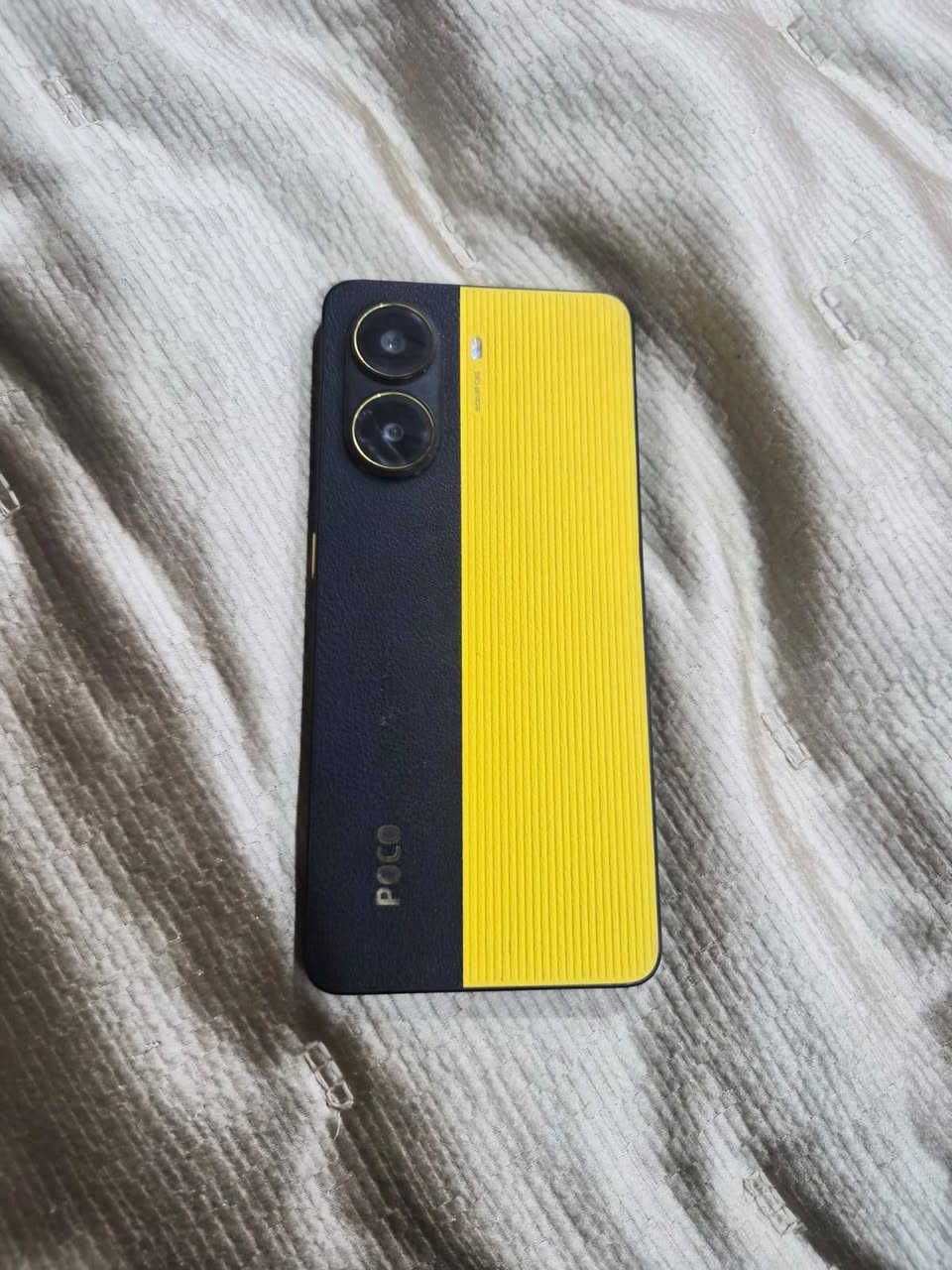 للبيع جهاز POCO X7 Pro
مستعمل استعمال نظيف تقريباً سنة، ذاكرة 256GB، الجهاز شغال ممتاز وما بي أي مشاكل.
يجي وياه الشاحن الأصلي وكل الملحقات كاملة والكارتون موجود.
أداء قوي جداً للألعاب والاستخدام اليومي، والبطارية ممتازة.
بيه طگة خفيفة بالشاصي وما تأثر على الاستخدام نهائياً.
سبب البيع: نزل الجديد X8.
السعر خاص للجادين فقط.
الموقع: حي العامل – بغداد.
للتواصل: ***********
