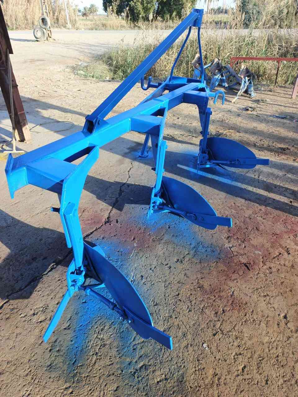 للبيع فدان ثلاثي واسط العزيزيه ***********
