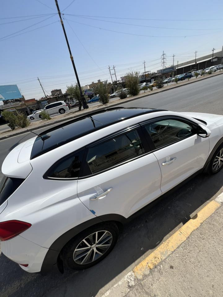 السلام عليكم توسان 2017 رقم اربيل بيها بارد باب ورا النفر ماشيه 102الف شرط تحويل سعرها 175$ الاتصال على صاحب السيارة ***********
