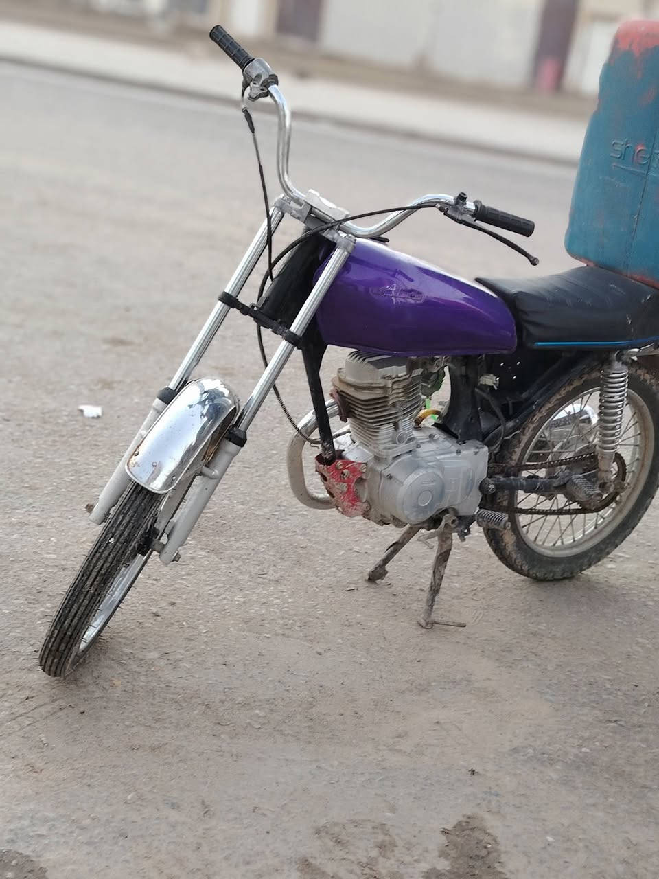 للبيع مكاني ابو الخصيب سعرها 400 وبيها مجال ***********
