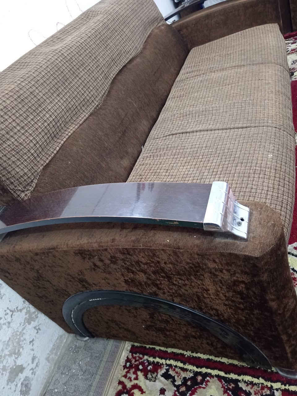 تخم قنفات 8 مقاعد السعر 90 لتواصل ***********
