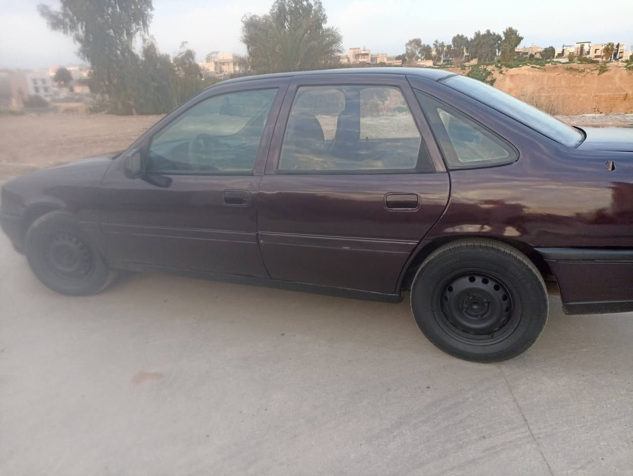 للبيع فكترا 1991 حجم 18 كير ومحرك شرط صبغ جديد اليوم طلعت من الصباغ بعد ما تبولشت طخم جديد واربع تايرات جديدة بك لايتات موجودة بس  بعد ما شديتهم
للبيع فكترا 1991 حجم 18 كير ومحرك شرط صبغ جديد اليوم طلعت من الصباغ بعد ما تبولشت طخم جديد واربع تايرات جديدة بك لايتات موجودة بس  بعد ما شديتهم 
السعر 29 وبي مجال شرط التحويل 
للتواصل ***********
