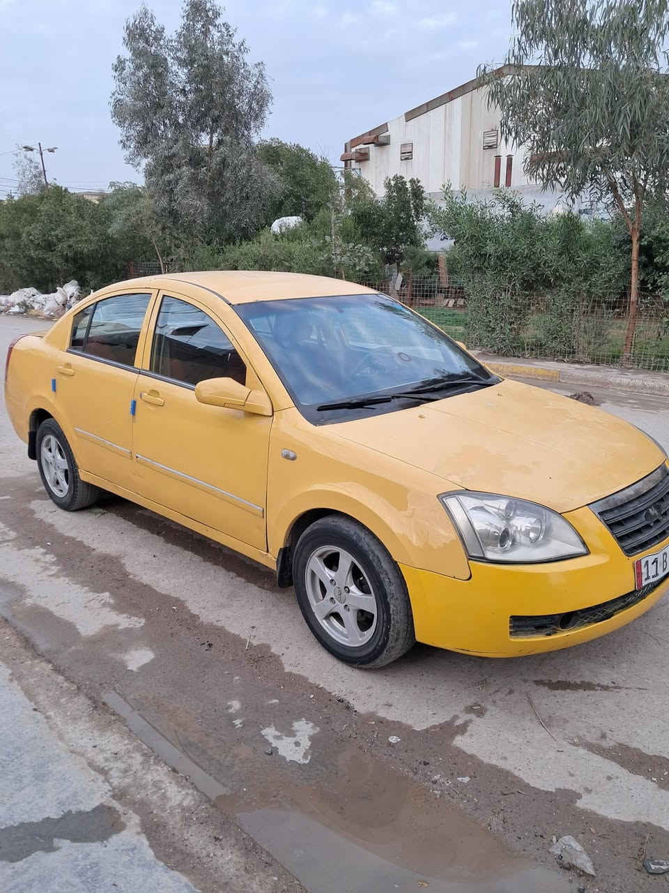 للبيع شيري اي فايف موديل ٢٠١٢ رقم نكليزي مصفره هيهة وغرامات مكينه وكير كامري ياباني كهربايات كل شغال تخم تاير صدر امامي وخلفي جديد نقص بس تبريد عاطل فقط سياره نضيفه وجاهزه سعر 30   مكاني بغداد ***********شرط التحويل مابيع قصد
