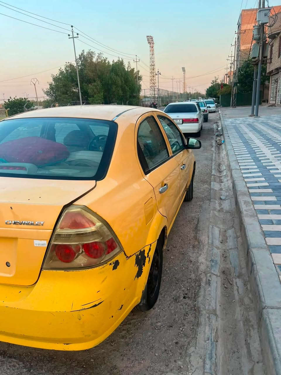 سلام عليكم أفيو ٢٠١٠ عليه حجز ولحاجزه موجود وراعيه موجود بس إني أبيع عله وضعه ب٢٨وبيه مجال ***********
