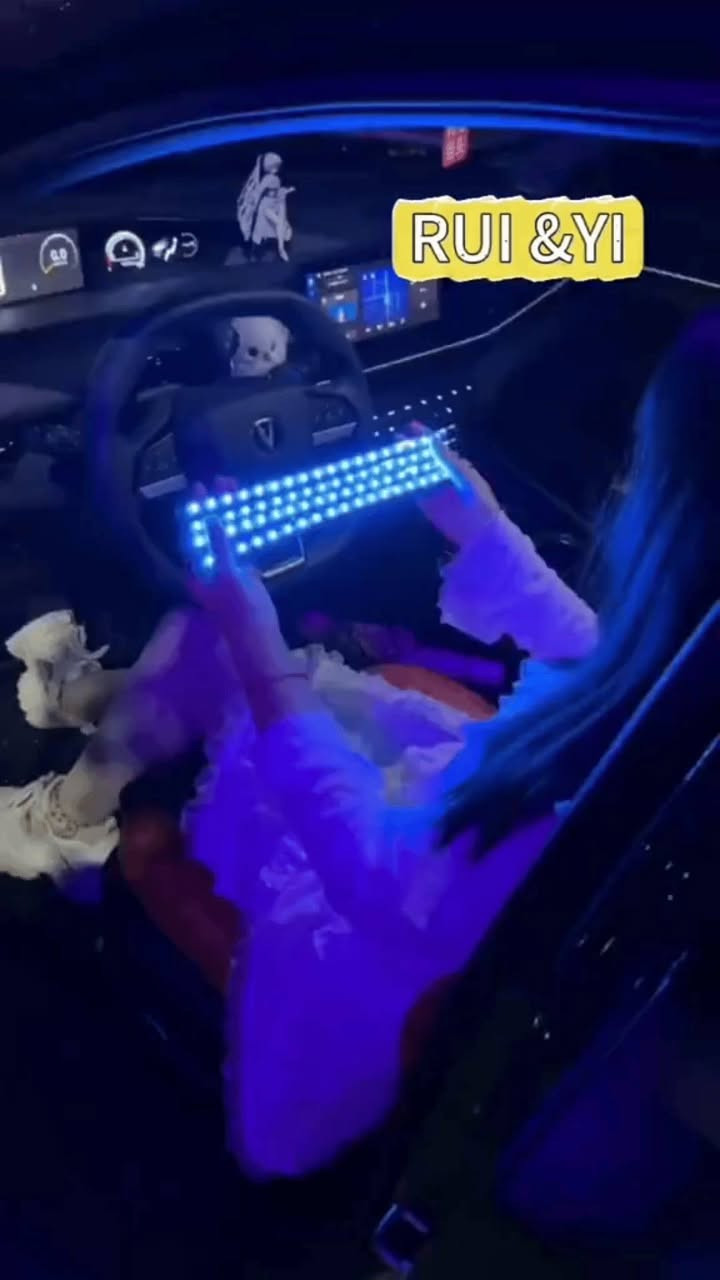 إضاءة led دواخل السياره
تفاعل صوتي
أكثر من 5 ألوان
طولها 1.8 متر تكدر ترتبه السياره بيها
سعرها 15


**إذا كنت صاحب هذا الإعلان وتريد حذفه لأي سبب، رجاءا أرسل رسالة إلى الدعم الفني**