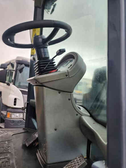 للبيع شفل تركس
حجم 120
موديل 2015
بم ونوزل 
محرك بيركنس4  سوبر
رقم كاتي 
اربيل طريق كركوك
معرض منصور

***********
***********
ابو سيفر
