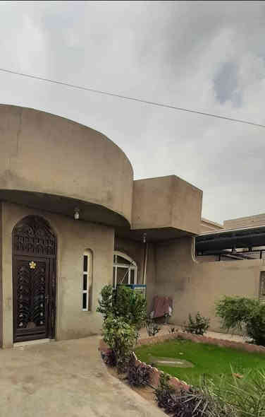 🏠دار ٢٠٠ م
مالية🌐
🏡طابق واحد
✅استقبال، هول كبير
✅مطبخ حار وبارد
✅مجمع صحيات 
✅غرفة نوم 
🟢السعر ١٠٥ مليون
وبي مجال.
🔰حي الزوراء ٥٨
🕌قرب جامع محمد رمزي 
✅نهاية حي دوميز.
للإستفسار الإتصال على الرقم الشخصي: 
***********
