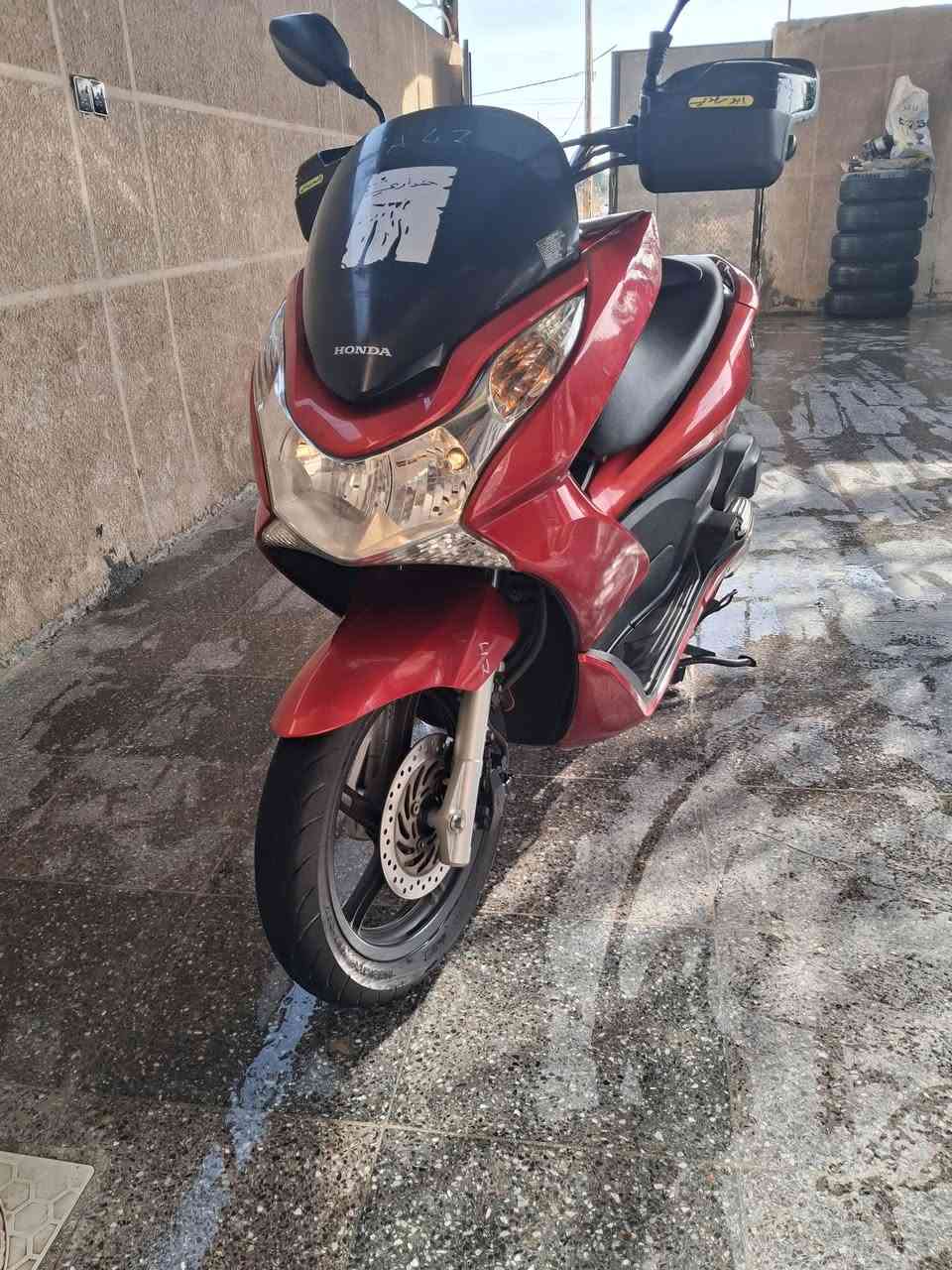 سلام عليكم
دراجة بي سي كس جيل أول ياباني حساس ازدحام حساس ستان فول  جدادة ماشية 17
دراجة جديدة بل كارتون أوراق المكاتبه موجودة كتلوكات وعدة جديدة بمعنة الكلمة السعر 13ونص وبيهة مجال مكان بغداد رقم‏***********
