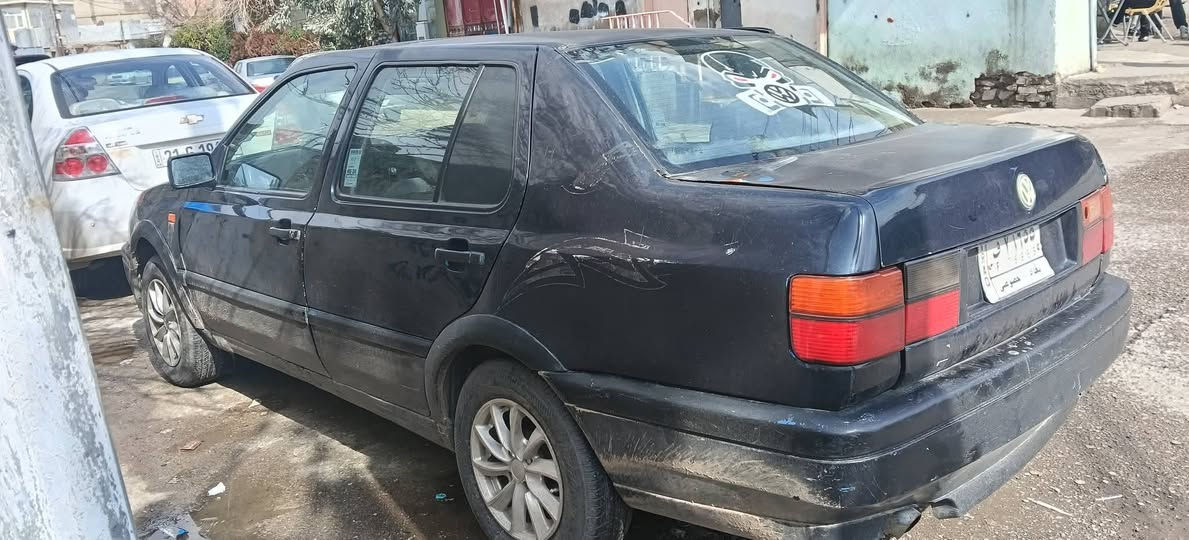 ڤۆڵکس وایگن ڤینتۆ
1993
گێڕ ومەکینە بێ عەیب چوار تایە وپاتری لۆک
ڕەقەم بەغدا سەنەوی وئەوەلیات
نرخەکەی 14 گەڵا ومعامەلە
***********
