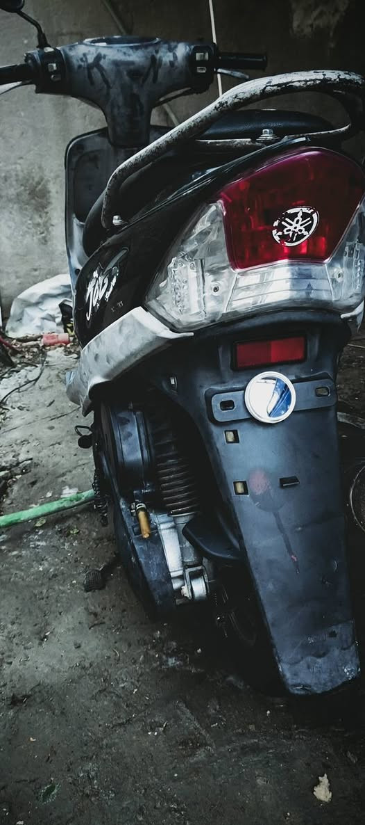 السلام عليكم دراجة ماكس منغولي للبيع
ادراجة نضيفة ختم واحد مكفولة كفالة عامة بس بيهة اشخوط قليلة بل كفرات ادراجة مال جناي السعر800  وبيها مجال 
العنوان الدوانية حي الوحدة الثانية قرب جامع الرضا
الرقم ***********
