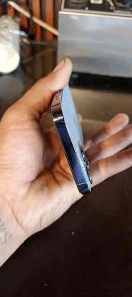 ايفون ١٣برو ماكس شرق اوصط امبدل شاشه نوعيه راقيه فيس ايدي شغلا كفاله الجهاز فقط شاشه السعر ٥٥٠الشراي يتصل ***********
