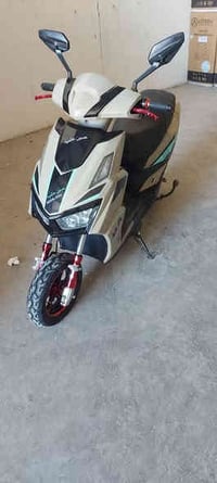 دراجه شحن اسمها سكنز موديل 24 شحن 6 بطاريات ملف جبير نضام مانع انزلاق ...