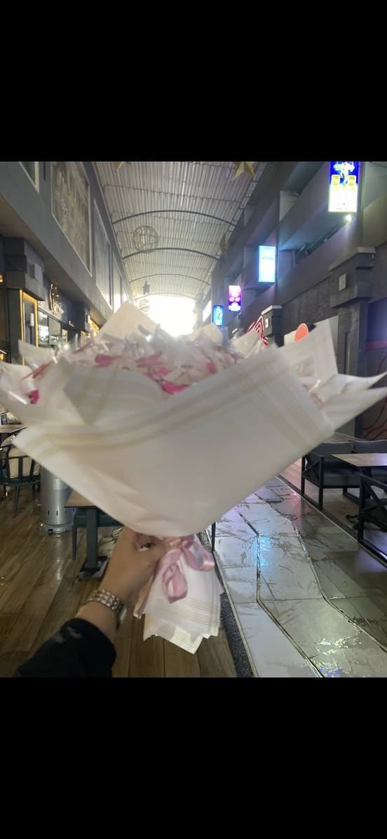 خلي هديتك تكون مميزه ☺️
لكل مناسبه او بدون مناسبه❤️ عبر عن اهتمامك بهديه ملفته 🙂‍↔️بوكيه فراشات ظوئيه 

يتوفر توصيل 🚚 الى كافه محافظات العراق 🇮🇶


**إذا كنت صاحب هذا الإعلان وتريد حذفه لأي سبب، رجاءا أرسل رسالة إلى الدعم الفني**