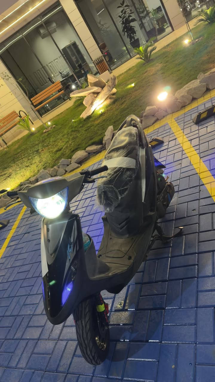 ماكس عدله للبيع صارله شهر نازله من رمبه بمليون وبيها مجال حك جيه  البصرة المعقل ***********
