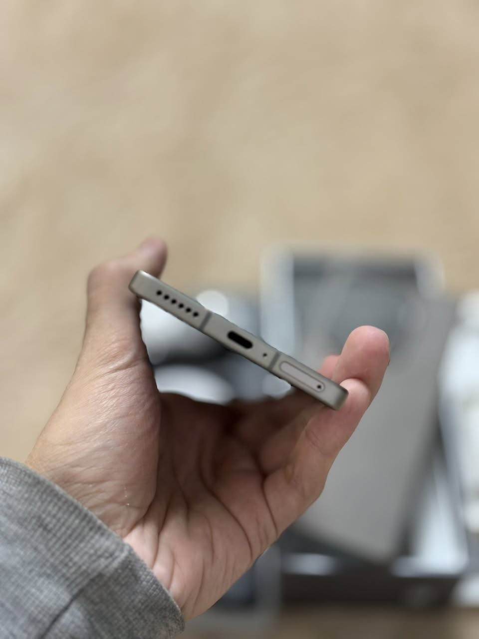 سلام عليكم انفنكس نوت 50 Pro للبيع مصارله كم شهرنضيف كامل كامل ملحقاته الاصليه سماعه وشاحنته الاصليه (٩٠W) وشاحنه لاسلكية شاشه ١٤٤ هرتز ذاكرة ٢٥٦ العشوائي ١٦ وبعد بيه هواي مواصفات حلوه كامرته قويه

١-السعر (٢٥٠) وبيه مجال ان شاء لله
٢-العنوان : بغداد الجديدة شارع المسبح 
٣-رقم الهاتف للاتصال والواتساب (***********)
