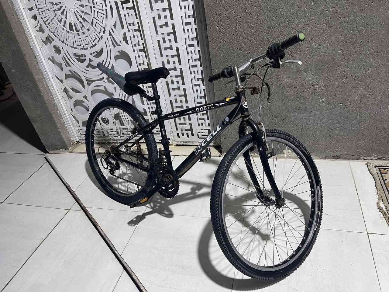 بايسكل ياباني جبلي الاصلي كلشي شغال بي بس يحتاج واير بريك الورا وبس رايده ب45 مكاني ابو الخصيب ***********
