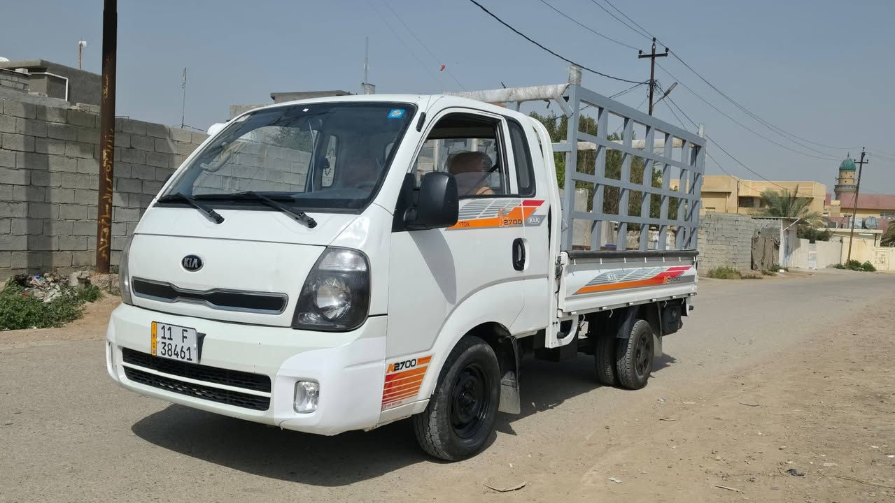 السلام عليكم
كيه 2700 رقم بغداد موديل 2017 ب اسمي مكينه كير صدر تختم تاير كله جديد رقم هزه جديد بيه باب مبدل و صبغ شويه بل ربع مكاني ديالى السعر 116 

لاستفسار ***********
