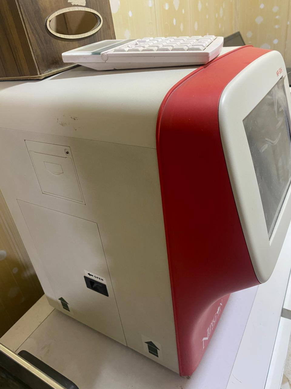 اجهزة  مختبرية  منوعة متوفرة  الان  
اسعار  مناسبة  معانا  دائما 
تنصيب وصيانة  علينا  ***********
