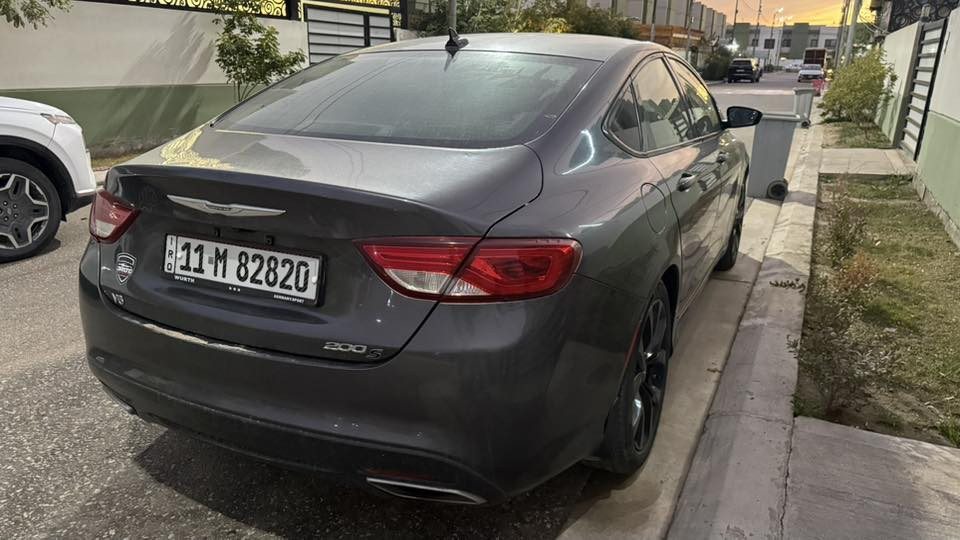 مراوس فقط واذا هيمي بعد احسن موديل 2016
ما ناقصة برغي جاهزة على اخر حبة
بيها منظومةغاز 80 لتر 
حجر بيئة غيرة كلها جاهزة ولا كلوب بالدشبول 
تخم تاير جديد
ادامة كاملة بالجديد
حدادية  جديدة
السيارة s فول عدا الفتحة
حادثها خفيف وبيها قطع صبغ سونار موجود 
رقم بغداد باسمي ومميز حلو 
سعرها 110
مكاني كربلاء وبصرة 
***********
