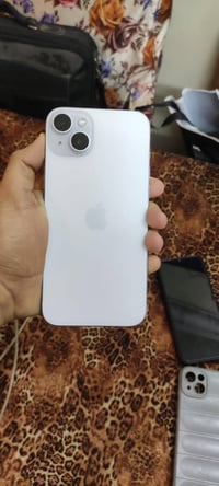 آيفون ١٥ بلس • ١٢٨ • بطارية ٩٧