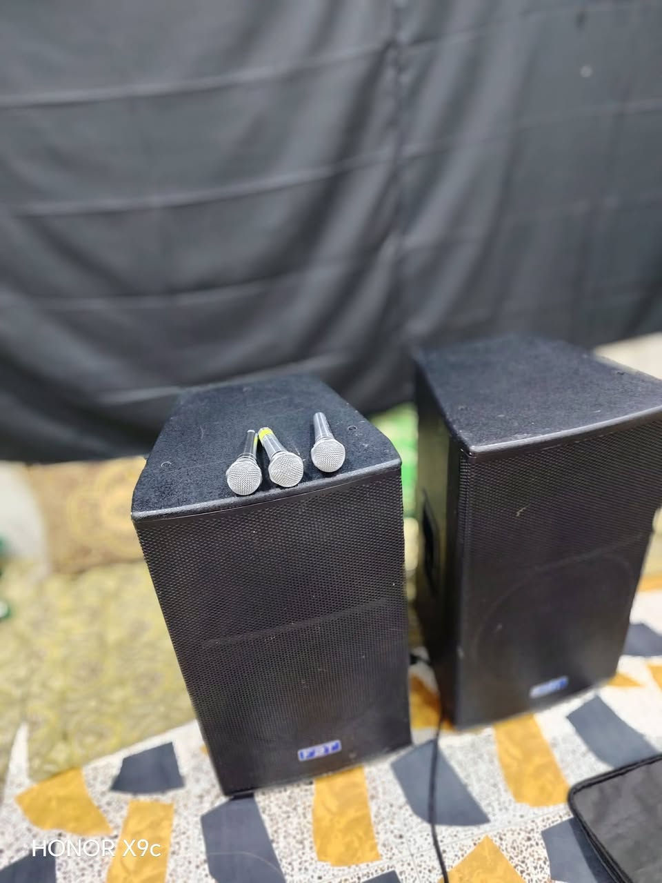 جهاز, 1600نضيف ما داخل تصليح جيل الثالث متياز سماعات FBT على فحص  مايكات 2000جاسكو هنه ويايراتهن باور ياماها 7000  الجهاز ب750 والسماعات ب450 باور ب200الاقطات الواحد ب80


**إذا كنت صاحب هذا الإعلان وتريد حذفه لأي سبب، رجاءا أرسل رسالة إلى الدعم الفني**