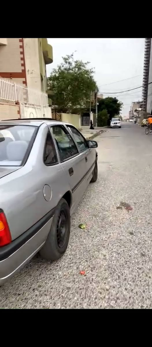 ئۆپل ڤیکترا مۆدێل 1993
سلاید
گێرو مەکینە بەشەرت
تحویل وکالە بەشەرت
برانەوە بەشرت
سەنەوی سالەک بەسەرچوە 
هەزەی نوێیە
تعمیری عامی بۆ کراوە 
کوشن جلد
تەقەو رەقە بەشەرت
مەکینە 18گێر عادی 
نرخی 43و مەجالەکی برایانە
7وەرەقەش غرامەی لەسەرە دوای معامەلە دەگەرێنمەوە أربيل, العراق


**إذا كنت صاحب هذا الإعلان وتريد حذفه لأي سبب، رجاءا أرسل رسالة إلى الدعم الفني**
