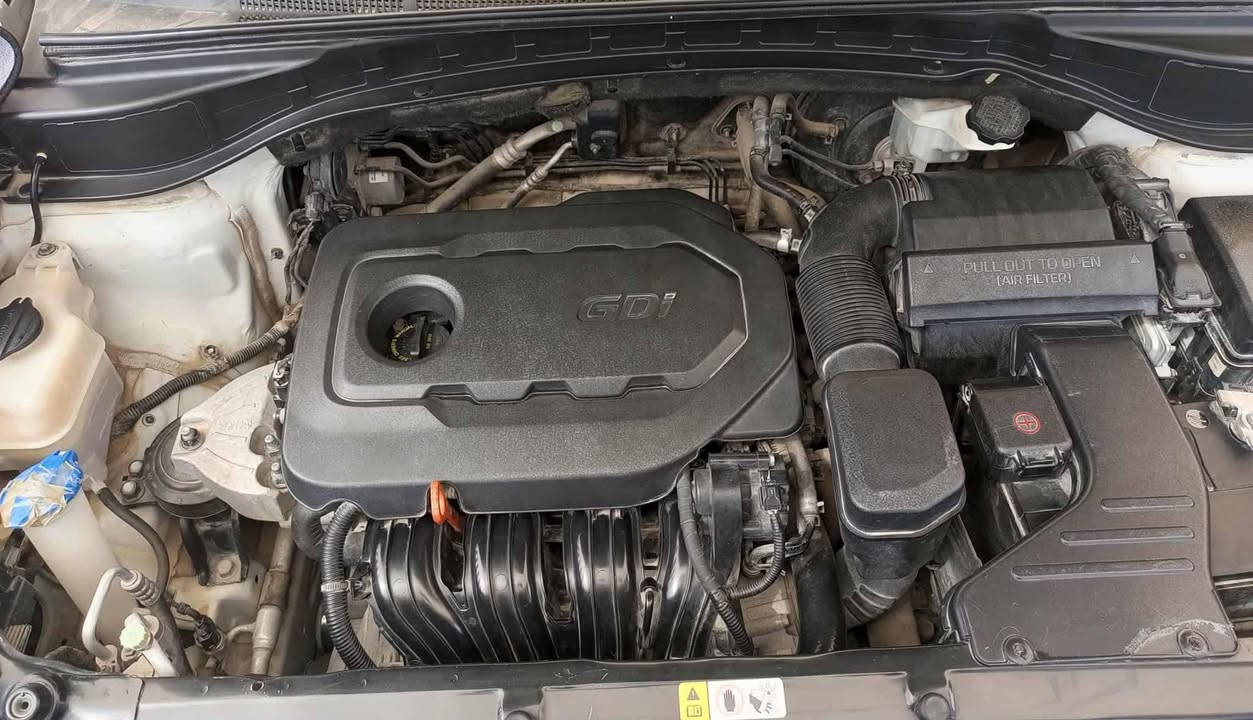 سلام عليكم سنتافيا موديل 17 وارد أمريكي 5راكب محرك اربعه ماشية 68 رقم ذي قار حادثة  كلش بسيط جاملغ مبدل اصلي والجاملغ الثاني انطخ هنا وتبدل بدون دواخل شرط السعر 140 السيارة جاهزة من كلشي العنوان ناصرية مركز ***********
