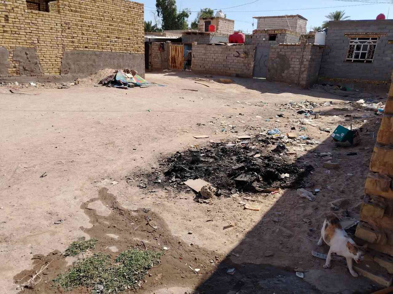 السلام عليكم عرصه للبيع مساحه ١٥٠ متر بالكوفه أرض زراعي قرار محكمه وسند ٢٥ با ١٢ مليون بيها مجال استفسار عبر واتساب***********
