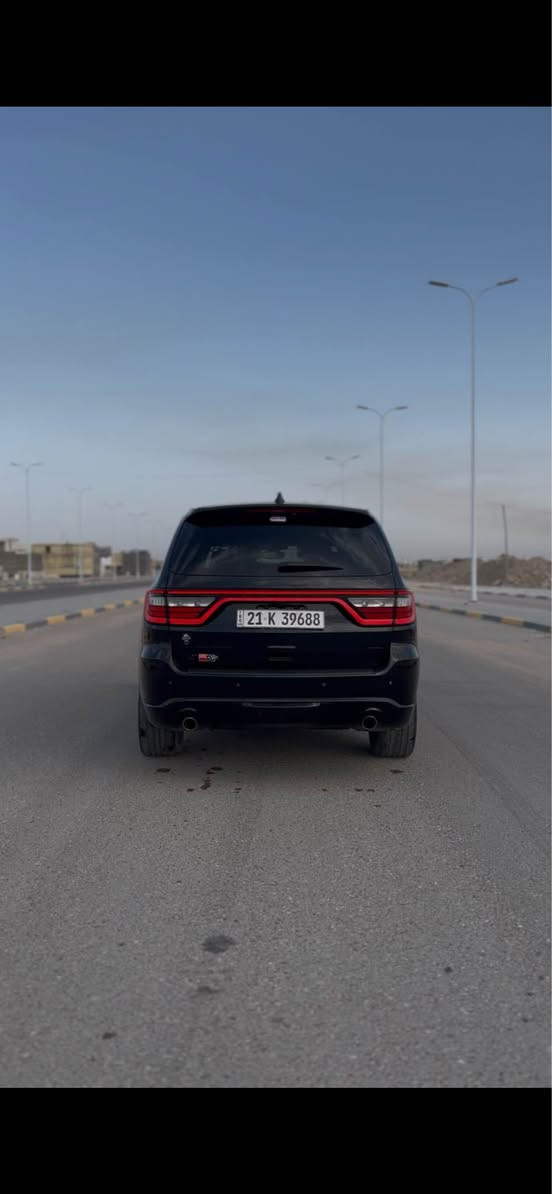 سلام عليكم 🙋🏻‍♂️

دوج دورنگو 2021 GT ملكي فوووول مواصفات 

وارد كندي 🇨🇦 

: ابرز المواصفات : 

كشنات خلفيه منفصل (تدفئة) 

شاشه كبيره 

عينه ديجيتال 

مري قلاب 

كشنات امامي تدفئه وتبريد 

كشنات خزن ميموري 

رادار خلفي مانع اصطدام 

وباقي مواصفات خير من الله 

: وضعايت القياده :

سبورت 

ايكو 

نورمال 

: الضرر :

جاملغ امامي ايسر صبغ فقط بدون معجون 

:السعر : 
335 وبيها مجال جدا قليل وكلشي موجود بالسوك 

: العنوان : 

البصره حي الغدير ( ياسين خريبط )

: التواصل :
*********** 

ملاحضه : مراوس تاهو او يوكن او جيب مديلات 20 وفوك حته لو بيهن قطع صبغ Singapore
