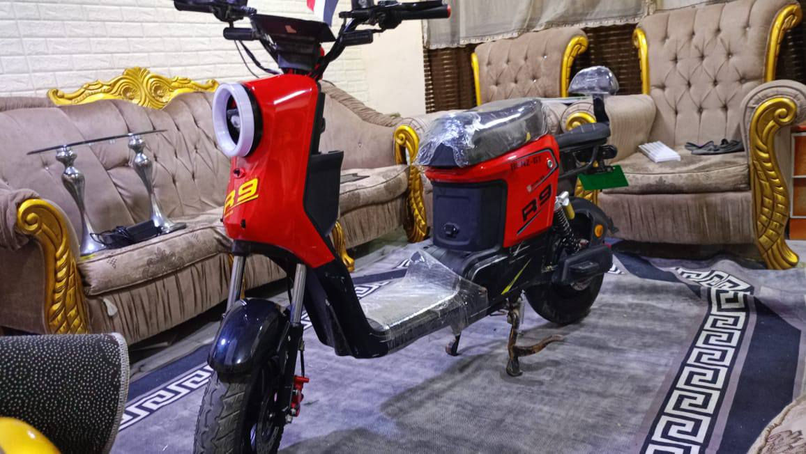 دراجه شحن ار 9احمر واسود موديل24 كلش نظيفه وكامله وسريعه شادلها عقل72فولت بيها بطاريات كلهن نظاف وقويات ما تفقد شحن سنة صنعهن2025 حجم 22سعر380بصره نواب ظباط مقابل مستشفى العسكري ***********
