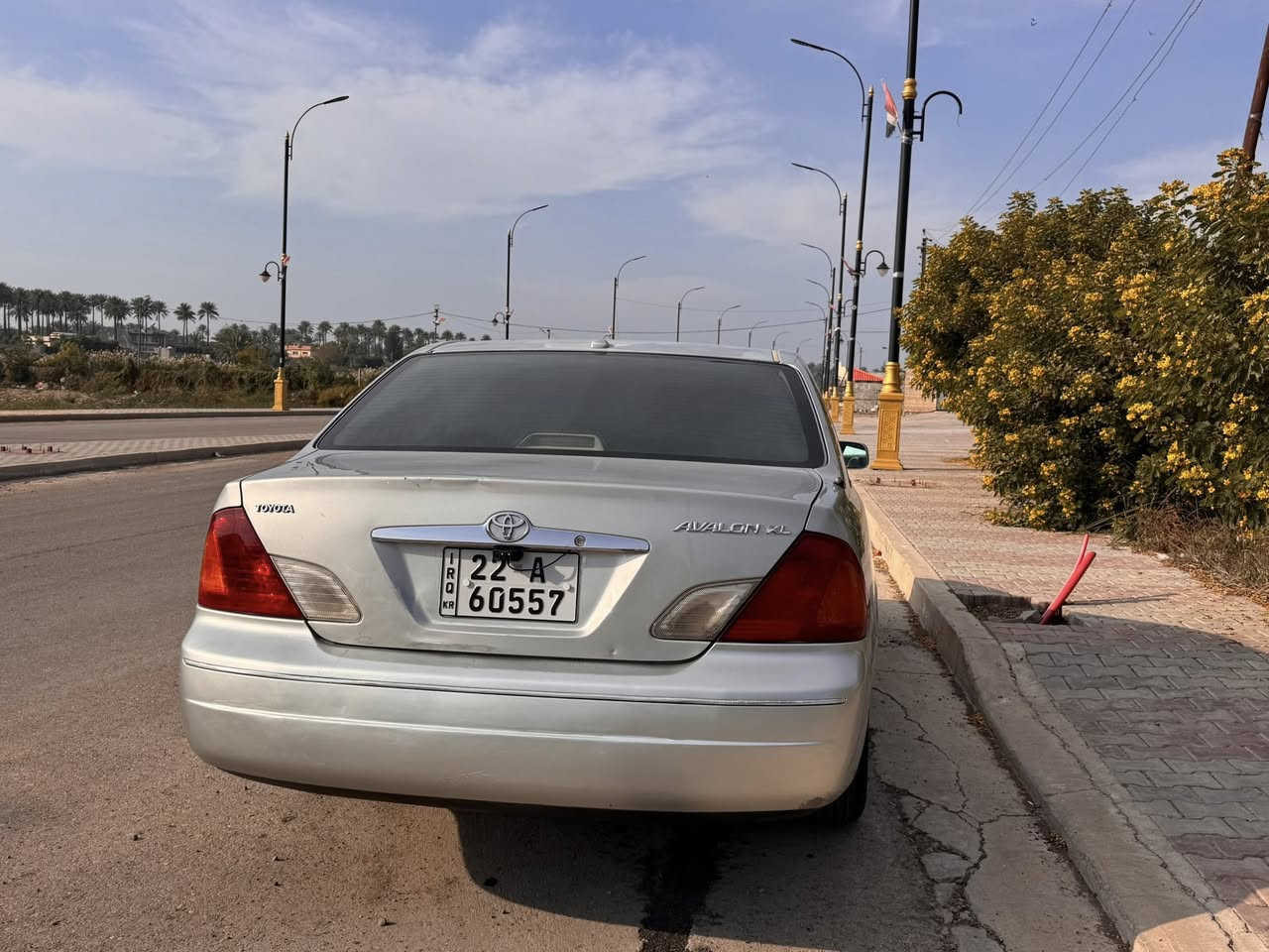 السلام عليكم
للبيع افلون 2001 خليجي مكفوله كفاله عامه من كل شي 
مكفوله من الدعاميه للدعاميه قطره صبغ ما بيه 
محرك كير مكفولات خير من الله 
صدر امامي خلفي جديد تخم تايرات جديد
كهربائيات كلهة شغاله منضومه لايتات سكن زنون اصلي 
تبريد ثلج تدفئه شغاله 
شاشه وكامره خلفيه 
السياره خير من الله بلاديه 
رقم اربيل  دولي  
وبسمي تحويل مباشر 
العنوان صلاح الدين /الضلوعية
السعر ١١٠ وبيه مجال 
***********
