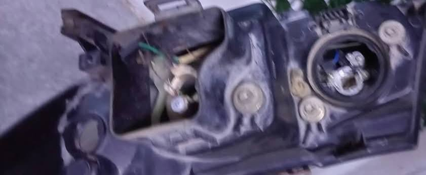 يوجد لايت اليفان زوج يمين ويسار البيع 40 بيهن مجال ب واسط لا يوجد توصيل
*********** تصال
