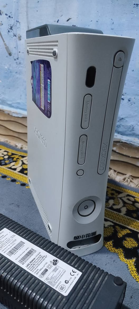 اكس بوكس 360 فات 👇
هارد 500 TR + نضافة الجهاز 99% بالة 
مامفتوح شرط ولا مصلح تاخذه تجنـي جوه ايدك 
بي اكثر من 80 لعبة جوستك 2 جدد 
السعر 135 وبي مجال 
والمفتوح وراكض بسوك 140 😂
شراي يتفضل خاص ويبـشر 
توصيل هم موجود 🙂


**إذا كنت صاحب هذا الإعلان وتريد حذفه لأي سبب، رجاءا أرسل رسالة إلى الدعم الفني**