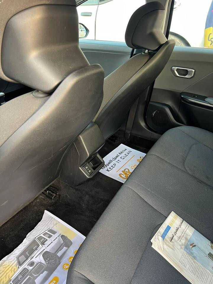 K4  موديل 25 سياره جديده  2 قطعتين  صبغ  بدون دواخل سعر 150 وبيه مجال
‭٠٧٧٦ ٨٥٤ ٤٠٧٩‬
