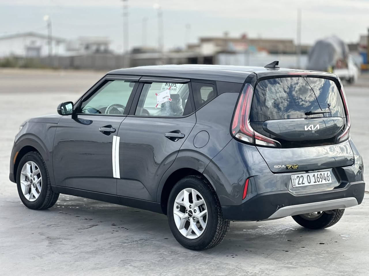 سلام عليكم
كيا صول 
موديل  2024  الشكل الجديد
رقم اربيل هزه وفحص وترقيم جديد
ماشية 13 الف كيلو  
نص مواصفات 
رادار امامي
تحديد مسار  
شاشه كبيرة كار بلي
  دشبول الكتروني 
نظام اوتو ستوب 
تحديد مسار السياره
مثبت سرعه كروز
شاشه اعطال ومعلومات السياره 
محرك 2000/دوش
سستم صوت 
تحكم ستيرن جهتين فول
مخرج USB
انضمه قيادة عادي+سبورت
السياره بنيد وجاملغ صبغ 
صور حادث بالمنشور 
الباقي كله مكفول من الصبغ 
بغداد بسمايه 
رقم اربيل السياره هزه وفحص وترقيم جديد 
تحويل للمشتري او وكاله 
السعر 149  ورقة
   التواصل  
واتساب او الاتصال
***********
