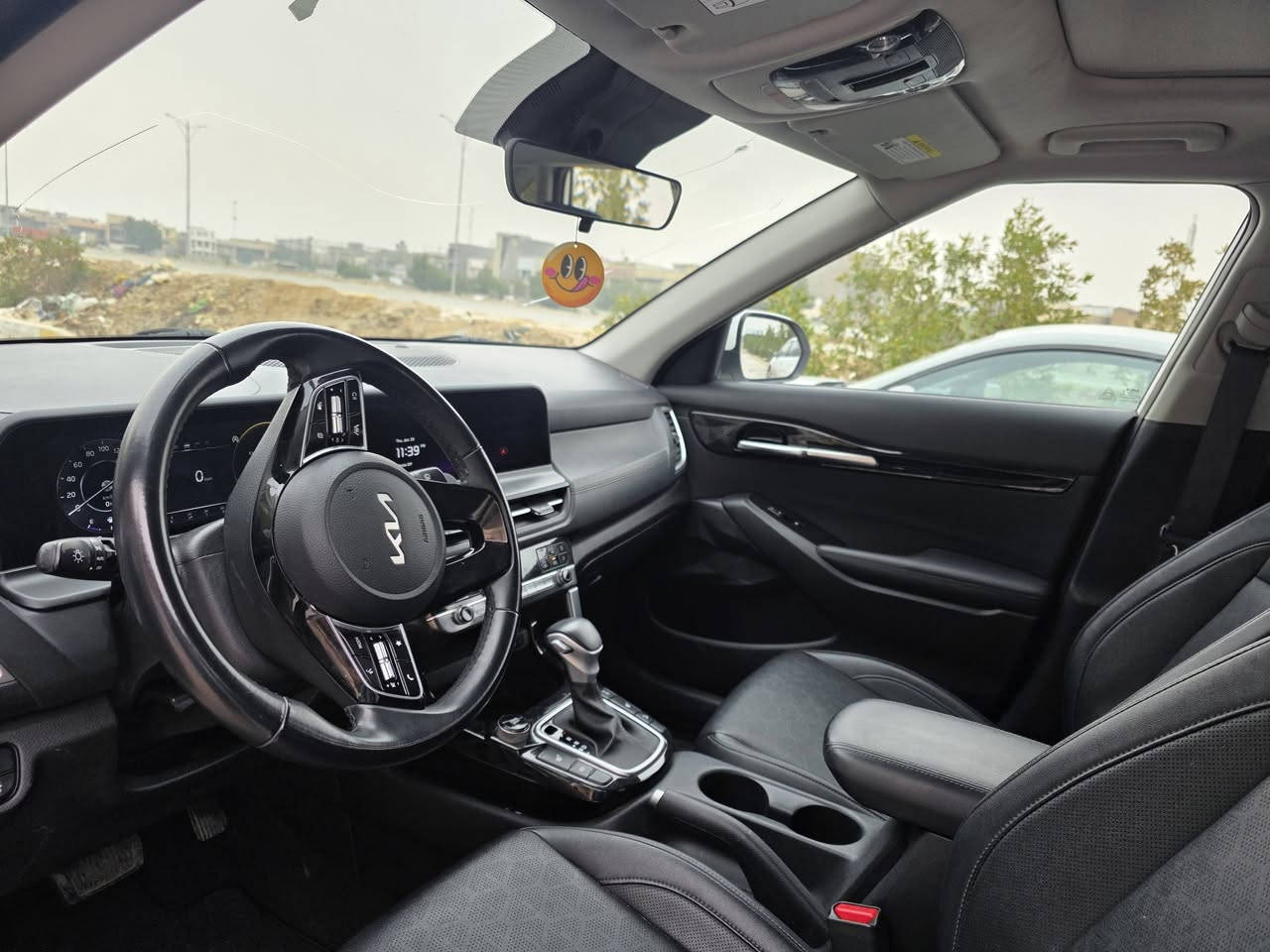 السلام عليكم
كيا سيلتوس وارد امريكي ٢٠٢٤ محرك ٢٠٠٠ دوش

جلد بصمه رادار نقاط عمياء
بدون ايرباك بدون شواصي
السيارة ماشية ٢١ الف كيلو السعر .١٨

للتواصل ***********
