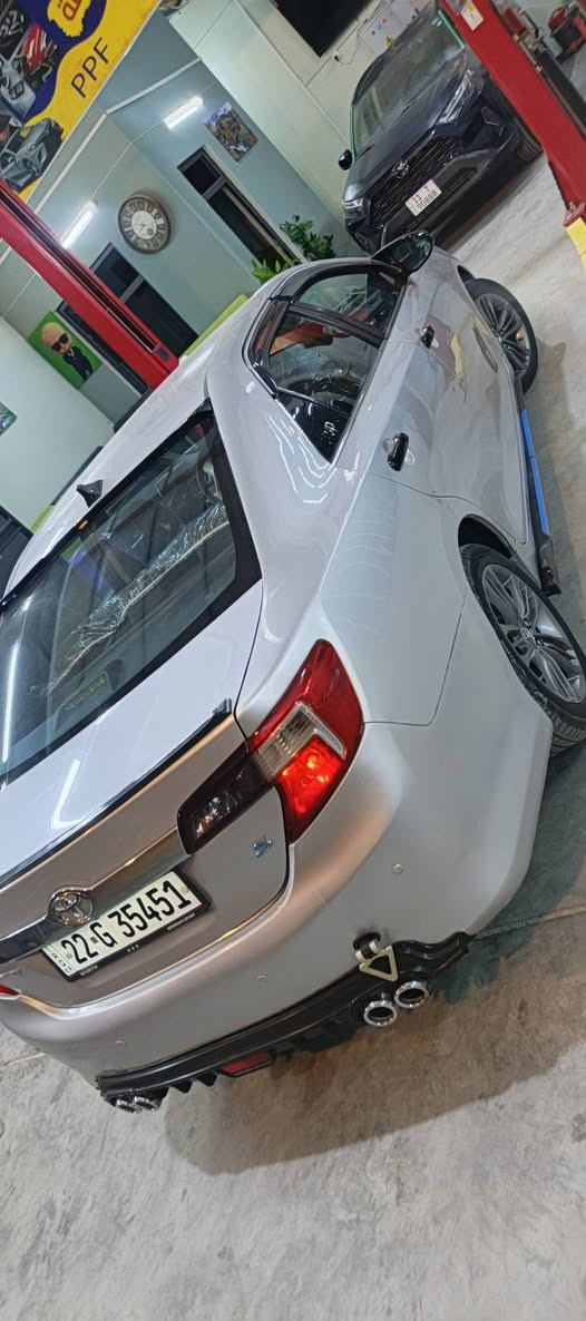 السلام عليكم كامري للبيع
سيارة حلوة ونضيفة وجاهزة موديل 2016 
قطعة وحدة مبدلة مثل ما موضح بل سونار تدفئة تبريد فول 
شاشة حساسات صدر امامي وخلفي جديد 
السيارة وارد خليجي سيارة حزام ابيع 
شراي يتصل ويجي يشوفها رقمي ***********
