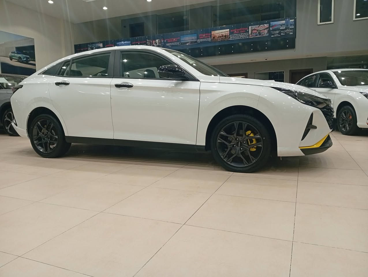 السلام عليكم
تحية طيبة 

Dong Feng 

Shine A30

فئة E3

محرك نيسان سني 1500cc توربو يولد 197 حصان 

مواصفات السيارة 

قطعتين تبريد

لايت زينون 

مري شفط

إشارة تنبيه بالمرآة 

كاميرات 4 تغطي 360° درجة 

شاشة وسطية لعرض المواصفات ناقل الحركة اليدوي 6 سرعات DCT

ضمان وكالة ليث العبيدي 

لمدة 6 سنوات او 200 ألف كيلو متر 

مع خدمة تبديل زيت محرك كل 5000 كيلو متر 4 مرات 

السعر 21مليون  شامل اللوحات (اربيل)

💥💥💥 عرض فقط لشهر رمضان المبارك الحصول على سبيكة ذهب مقدمة من الشركة⚡ قدرها 500,000 الف دينار عراقي

رقم الهاتف ***********
