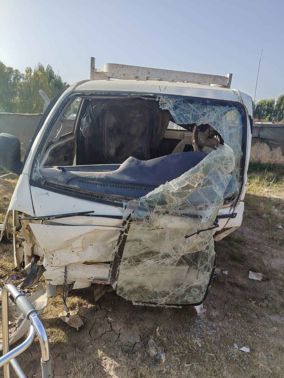 سلام عليكم سياره البيع رقم سلمانيه سعر ٣٠ ورقه  العنوان بابل جبله *********** x***********
