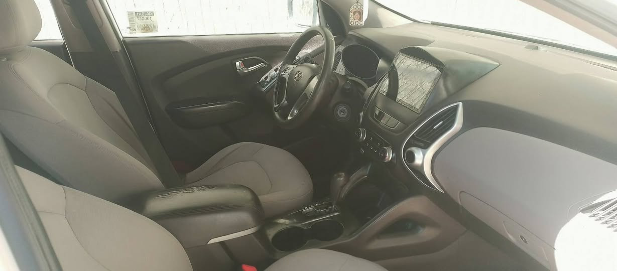 توسان 2011خليجي
محرك 2000
ممفتوح ولا بخار ولا صرف
كير صدر تخم تاير تبريد كلة جديد خير من الله بيه فقط هلال الجامرلغ وباب السايق صبغ بسيط بدون دواخل
والسونار موجود بالنشر
رقم سليمانية الجديد
مكاني بعقوبة
السعر 133$وبي مجال بسيط
***********
