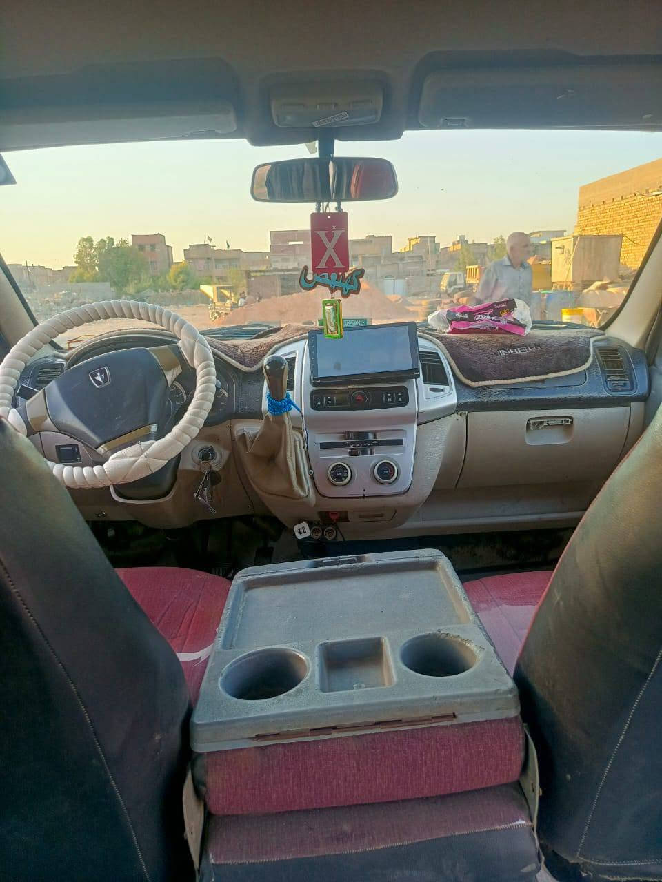 اجوان عكيليه موديل 12 بسمي رقم نكليزي بيها صبغ وطخطخات تجي تكلبها تقتنع بالخير عليك مكاني الحسينيه سعر 68 
***********
