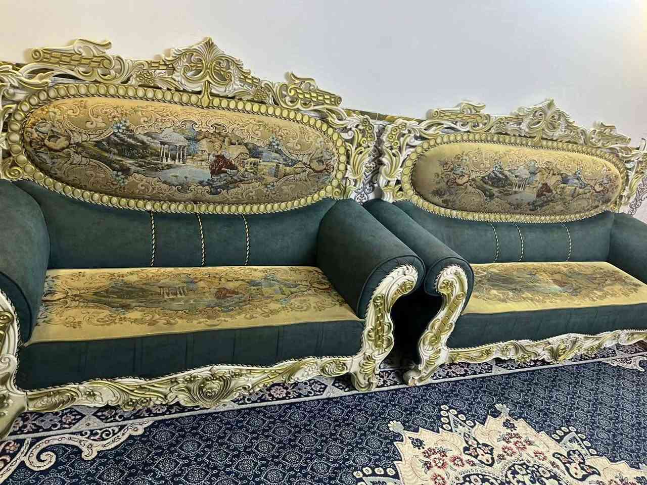 تخم  ملكي للبيع
السعر 325 وبي مجال
***********
مكاني بغداد المشتل
