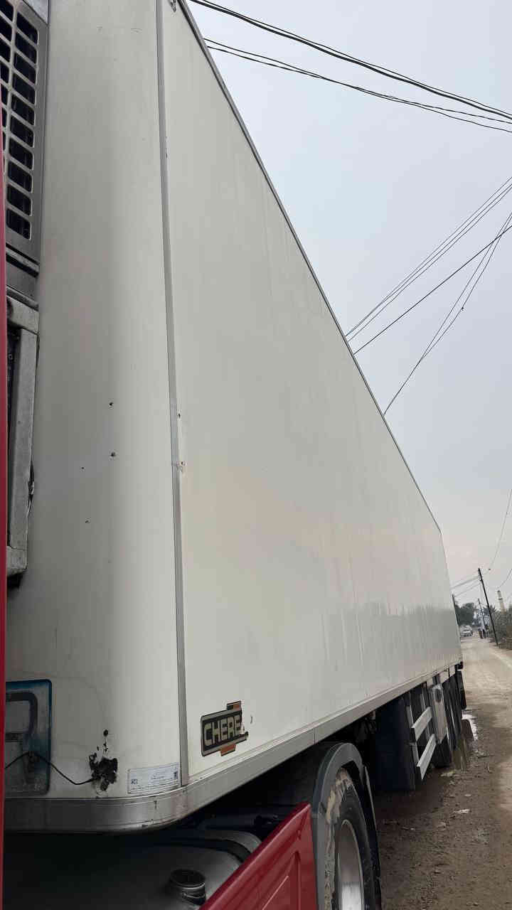 سلام عليكم براد البيع موديل 2002 بحرك اسبي ثري اربع دكم شاشه زقيره  دنكير علاك مجموع بيبي بنز كاعيه جكر اتفاع 60ستندر سمك 7 ***********الاستفسار عله رقم
