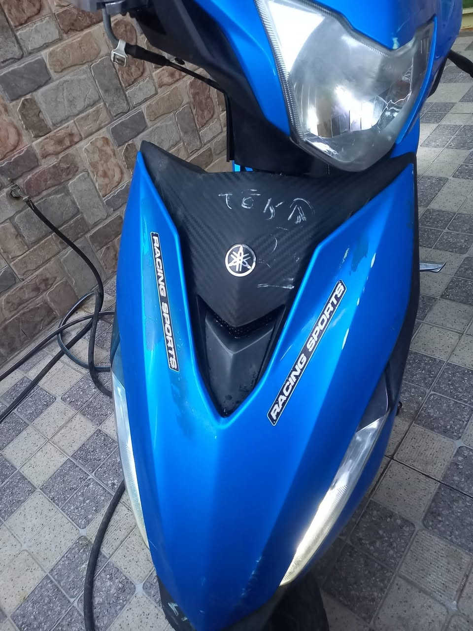 السلام عليكم دراجه نوع ياماها ياباني مال رمبه صارلها شهر من نزلت من الحاويه محرك 125cc،سرعتها 120 محرك الدراجه وشلعتها فول، الدراجه نزلت من الحاويه انكسر البكلايت الخلفي، الدراجه ماماشيه اقرا العداد كفاله عامه بوشه٥٥ بلاديه البوشه 
المكان كربلاء الحر قرب مدينة العاب نوارس ***********بي اتصال خط وواتساب والخاص مفتوح السعر500وبيها مجال
