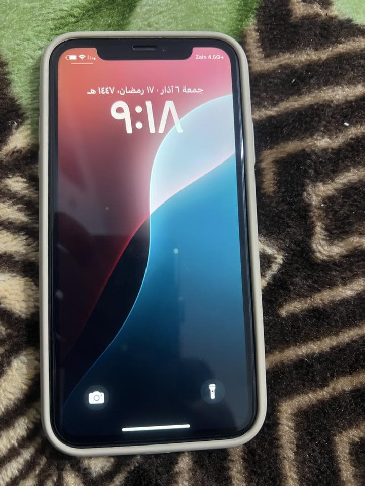 آيفو XR نضافه 100
ذاكره 128
بطاريه 80
جهاز مكفول على وضع الشركه 
للاستفسار 
***********
