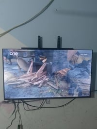 شاشه استعمال قليل 42فول سمارت السعر 125 07803118218