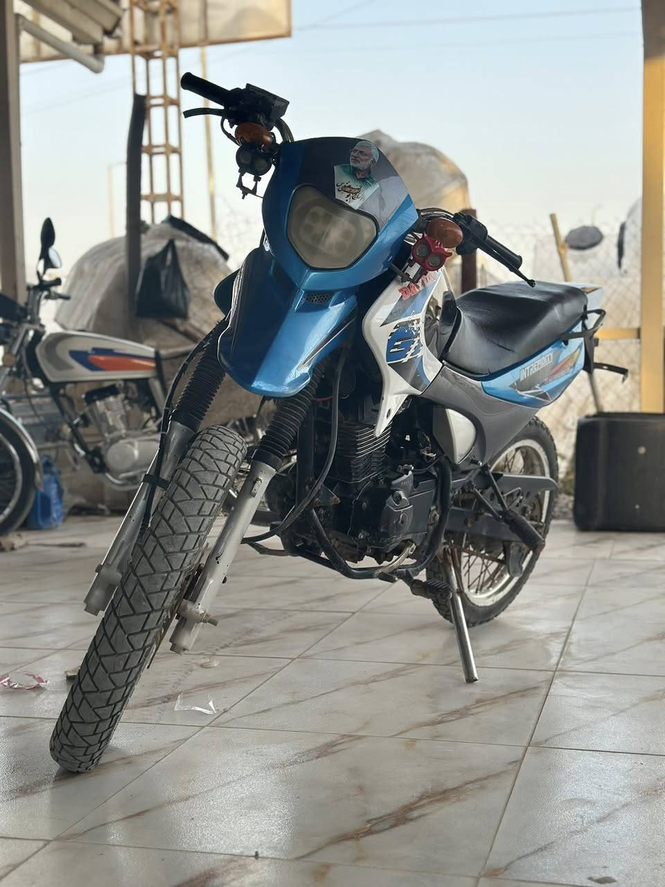 قفاز صيني فلاحي  للبيع اوراق موديل  2019للستفسار خاص *********** المكان كوت
