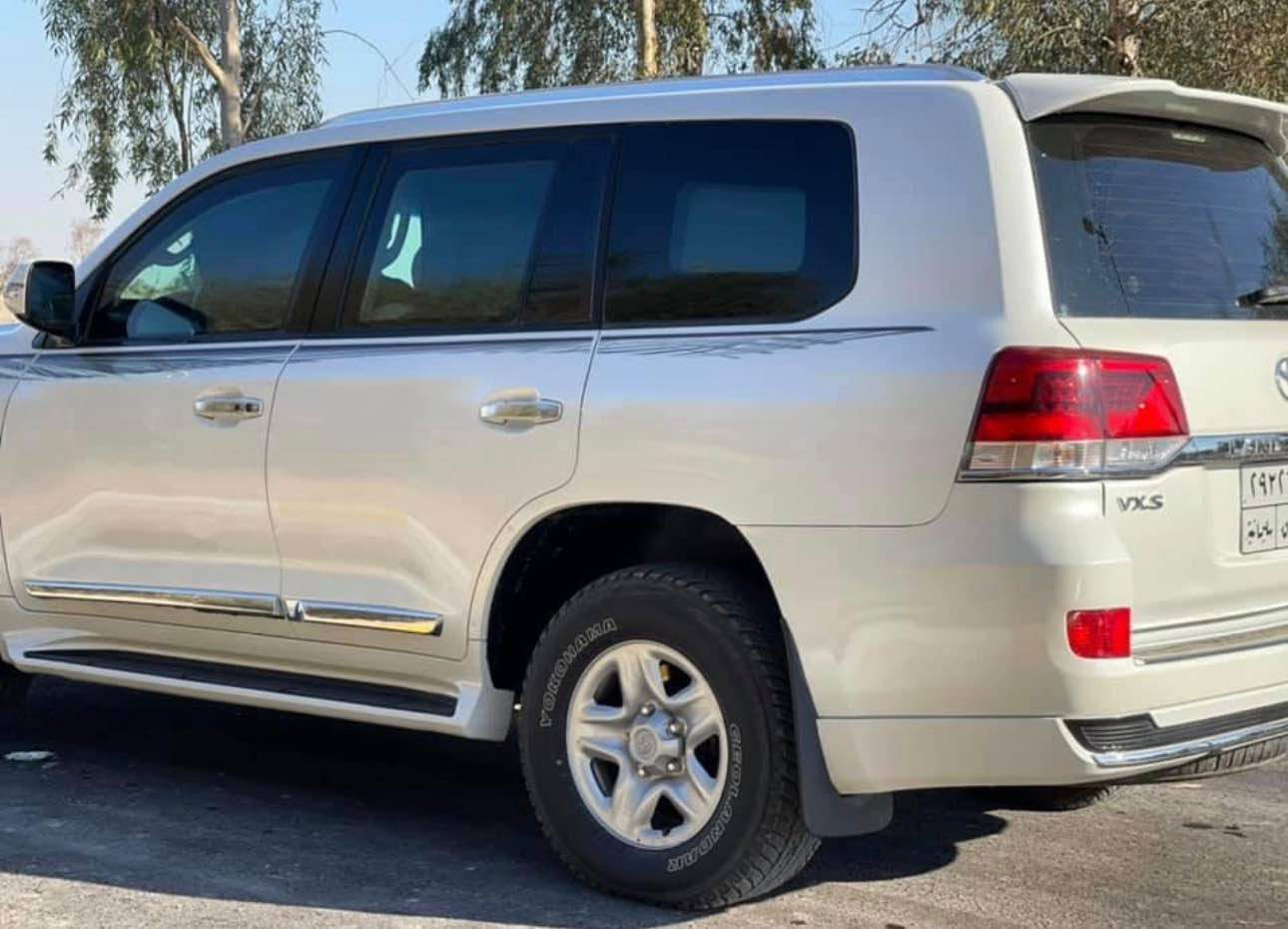 السلام عليكم 

للبيع جكسارة درع .

اخوان صديقي كلفني اعرض سيارتة للبيع جكسارة  موديل 2011 محدثة 2020 درع مصفح B6 بالكامل بلاد دبي  شهادة المنشه محرك  8 سلندر  كاز دبل سوبر جارج  مرغوب رقم سليمانية درع بالسنوية مذكور باسم شركة تريد وكاله تريد تحويل  السيارة استعمال شخصي جديدة مابيه اي نقص كامله  بيها قطع صبغ مال تحديث ماشية 83 ألف حقيقي سعر 375  مكان سيارة كربلاء الاستفسار على رقم *********** . كربلاء, العراق
