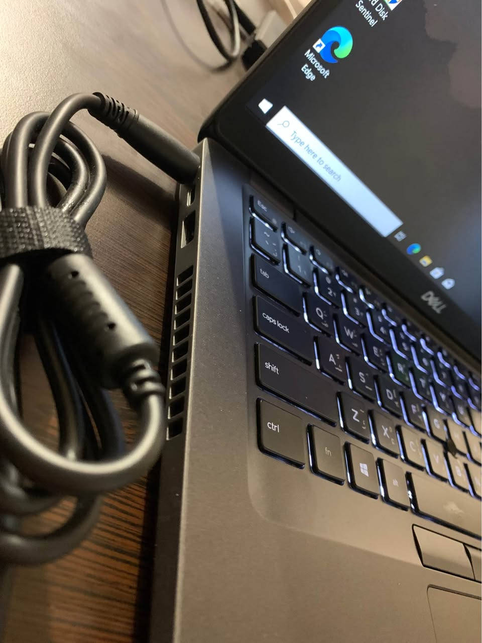 السلام عليكم 
 لابتوب ديل 5400
نظافة عالية
Core i5 جيل ثامن
رام 8 ddr4 
Ssd nvme 256 
مناسب لجميع الاستخدامات 
كيبورد ضوئي
بطارية ٥ ساعات
السعر ٢٤٠ الف
موجود توصيل للمحافظات 
ضمان شهر أربيل, العراق


**إذا كنت صاحب هذا الإعلان وتريد حذفه لأي سبب، رجاءا أرسل رسالة إلى الدعم الفني**